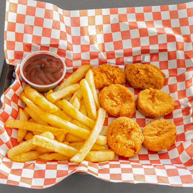 6 Pieces Chicken Nuggets with Fries.